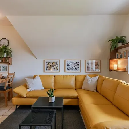 Casiola - Centrally Located In * De Haan