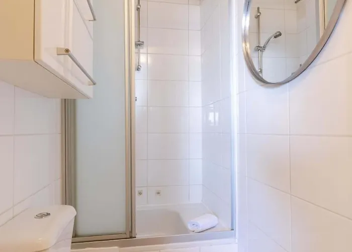 Lägenhet Casiola - Centrally Located In *